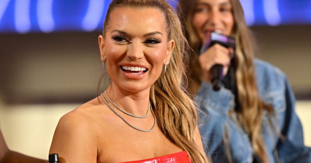 Festa e të dashurve të Lindsay Hubbard dhe Carl Radke në Meksikë