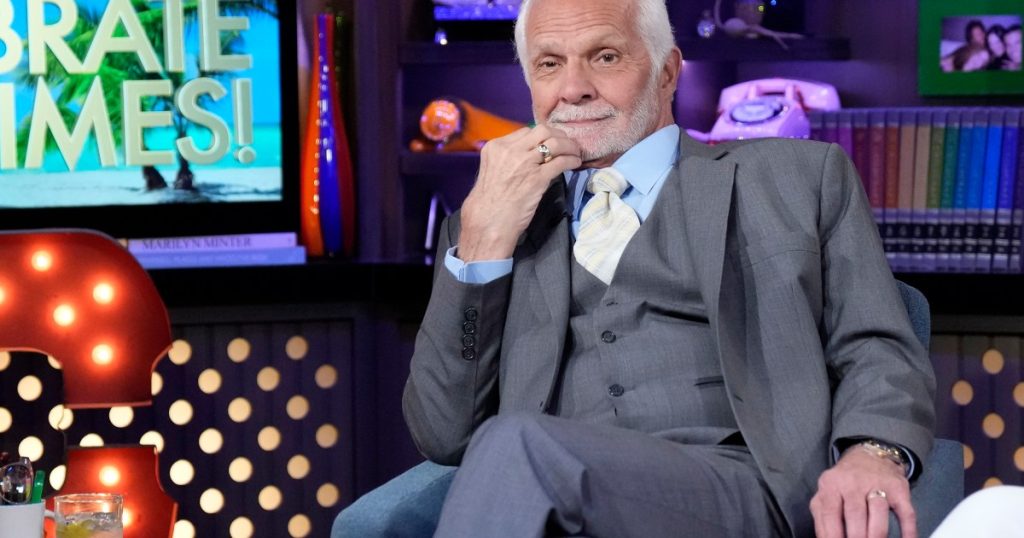 Kapiteni Lee Rosbach pranon se është penduar që ka gjuajtur një yll poshtë kuvertës