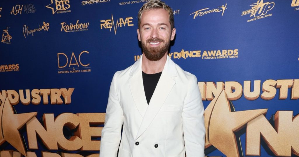 Artem Chigvintsev u arrestua për bateri shtëpiake