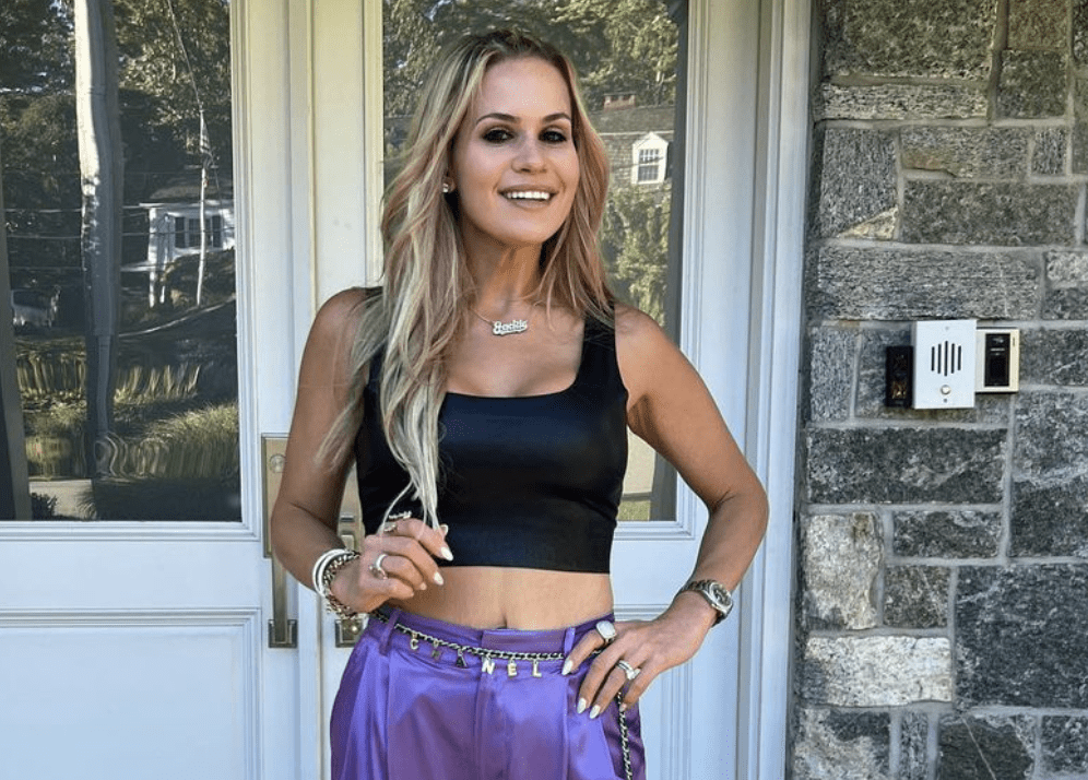 Jackie Goldschneider zbulon se si ndihej duke mbajtur sekretin e takimit me ish-in e Luis Ruelas gjatë 'RHONJ'