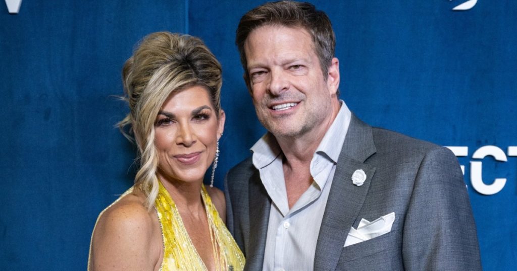 Alexis Bellino u fejua me John Janssen pas nëntë muajsh