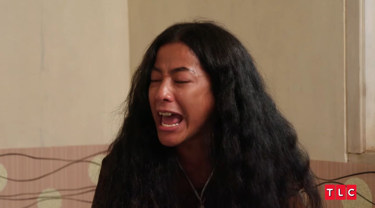 90 Day Fiancé: The Other Way Sezoni 6 Episodi 19 përmbledhje që paraqet debatin e James dhe Tata, afatin e marrëdhënies së Statler dhe Dempsey dhe planet e fejesës së Shekinah dhe Sarper.