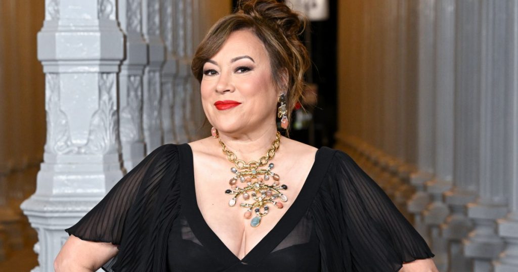 Jennifer Tilly jep përshtypje gazmore për Dorit Kemsley