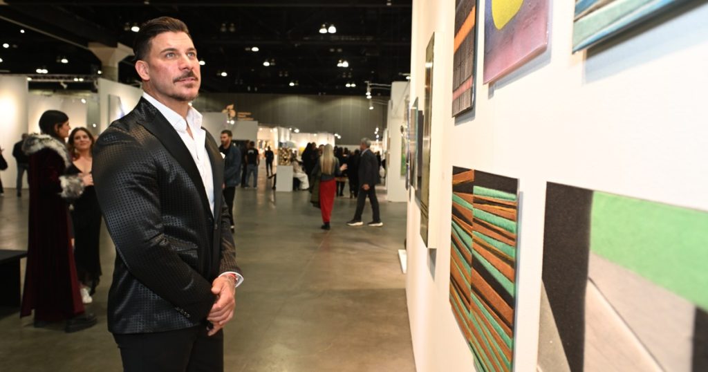 Jax Taylor jep azhurnim për largimin e biznesit të tij të barit pas