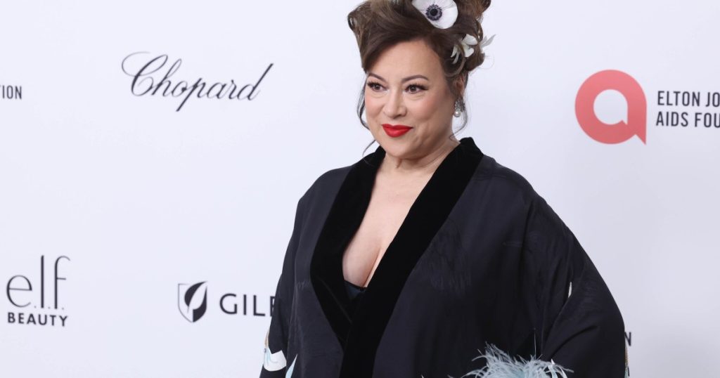 Jennifer Tilly i RHOBH pozon topless në Instagram