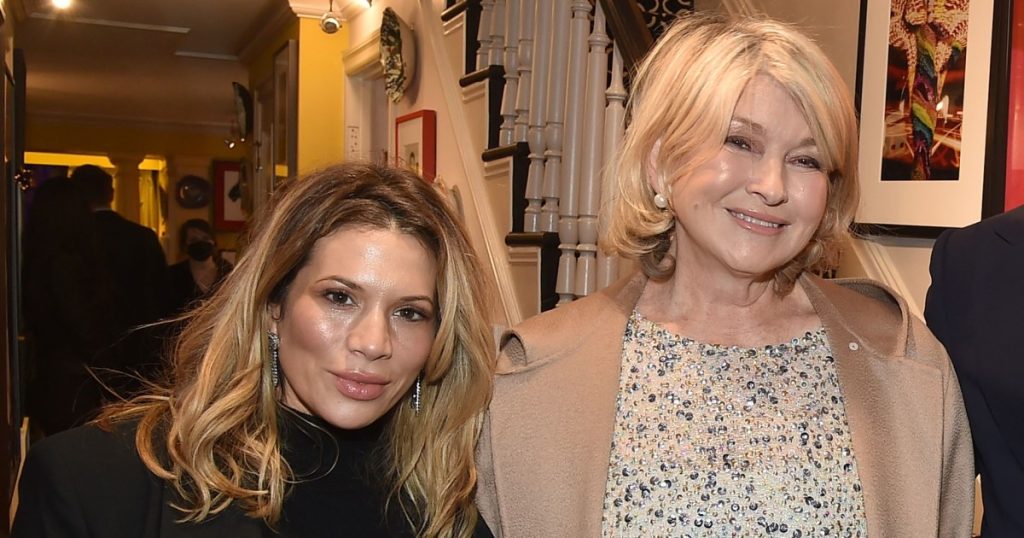 Artistja e përbërjes së Martha Stewart Daisy Toye me sy për Rhony