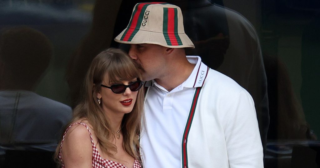 Angazhimi Taylor Swift dhe Travis Kelce: Reagimet më të mëdha të famshëm