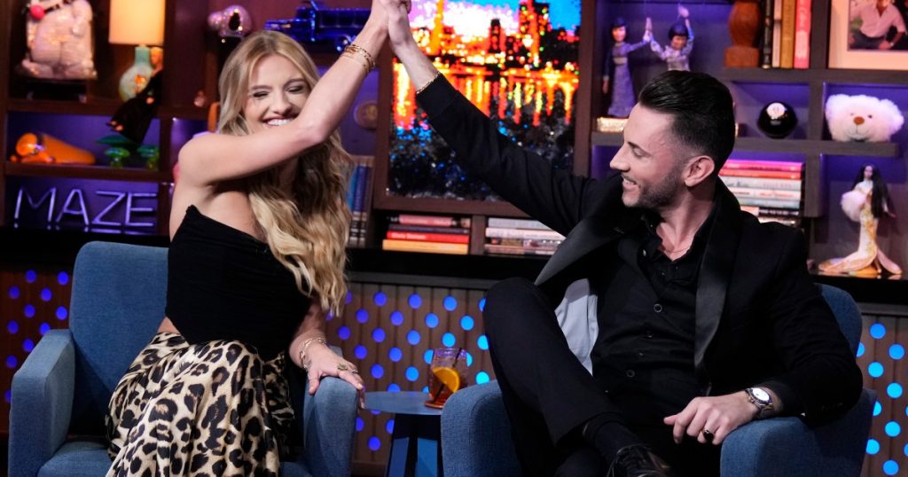 Si po kursejnë Anthony Iracane dhe Rainbeau de Roos nën kuvertën e sezonit 12