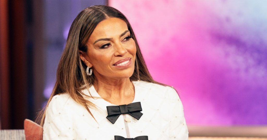 Dolores Catania i përgjigjet thashethemeve më të fundit të Rhonj Cast