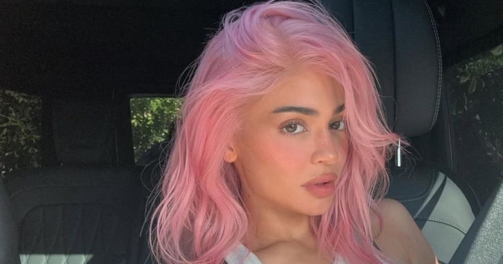 Videoja e re e Kylie Jenner tregon se si duket një ditë tipike e punës