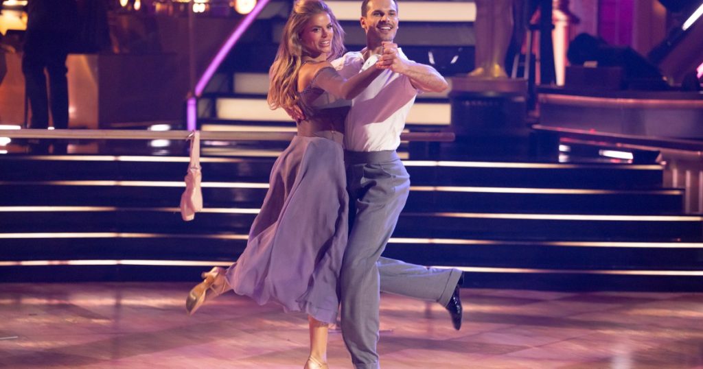 Gleb Savchenko dhe Brooks Nader DWTS Hije vazhdon