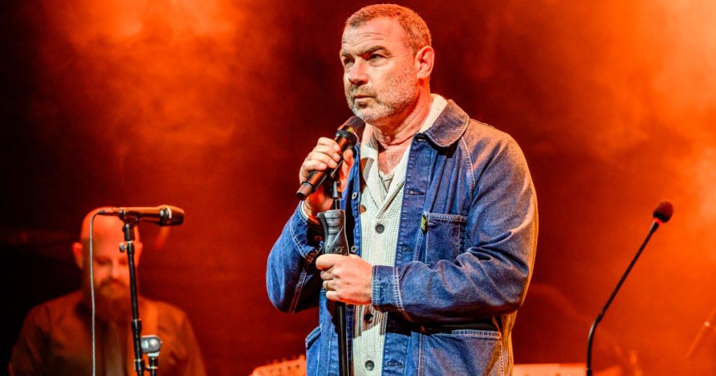 Ekipi i Liev Schreiber jep një përditësim të madh pas shtrimit në spital dhe shqetësimit shëndetësor