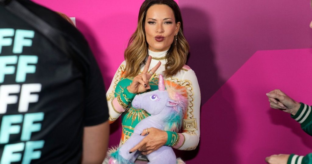 Britanik Bateman i RHOSLC zbulon tekst surprizë nga Lisa Barlow