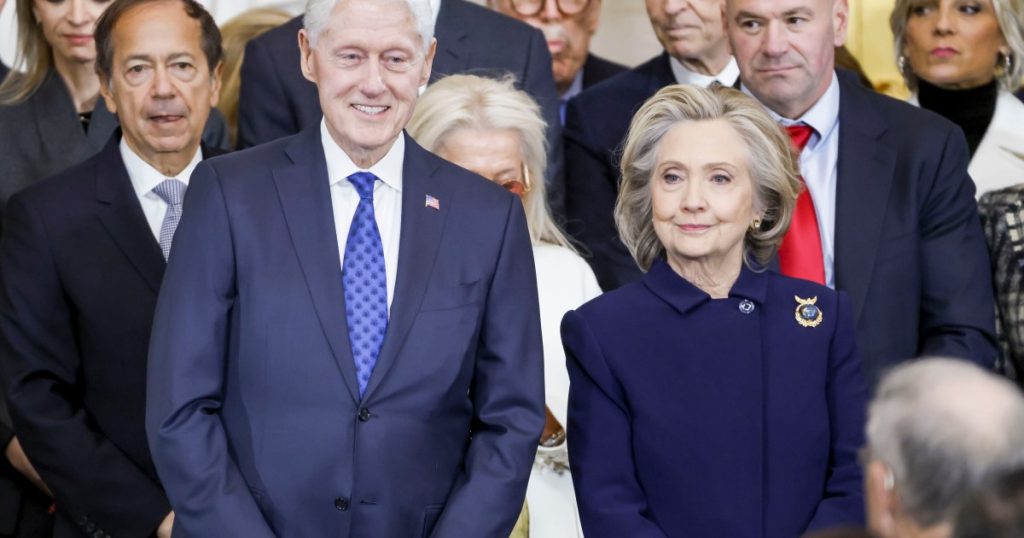 Hillary dhe Bill Clinton pretendojnë bombë divorci mbi Jeffrey Epstein - Raport