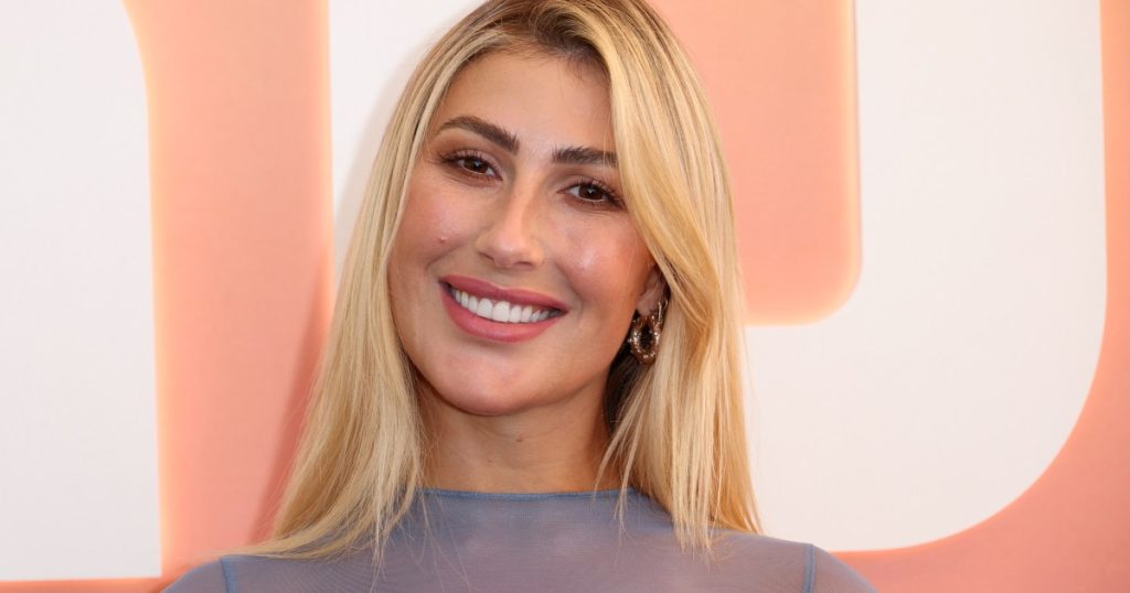 DWTS Pro Emma Slater emëron zgjedhjen e saj më të habitshme për sezonin 35