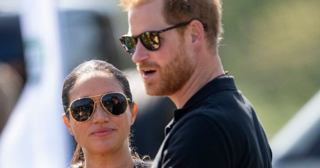 Meghan Markle 'jashtëzakonisht e mërzitur' për shkak të vendimit të Princit Harry - Burimi