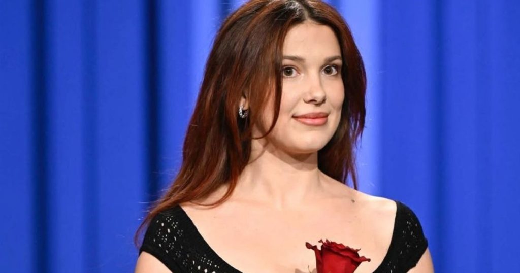 Millie Bobby Brown kthen kokat me fustan të tejdukshëm dantelle
