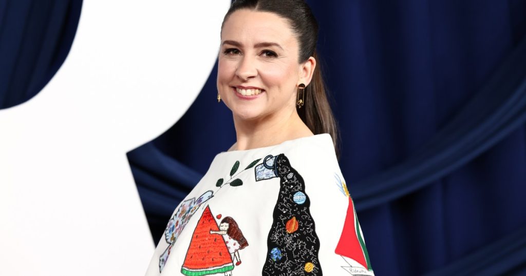 Shpjegohet Drama Online e Whitney Cummings dhe Znj. Rachel