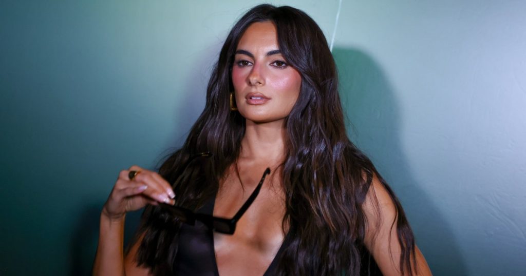 Summer House Alum Paige DeSorbo flet reklamën e saj në Super Bowl