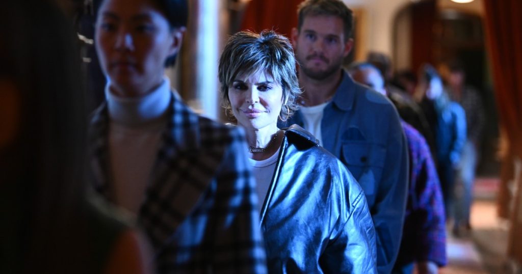 Zbulohet sjellja e supozuar e Lisa Rinna me Colton Underwood në Reunion të Traitors