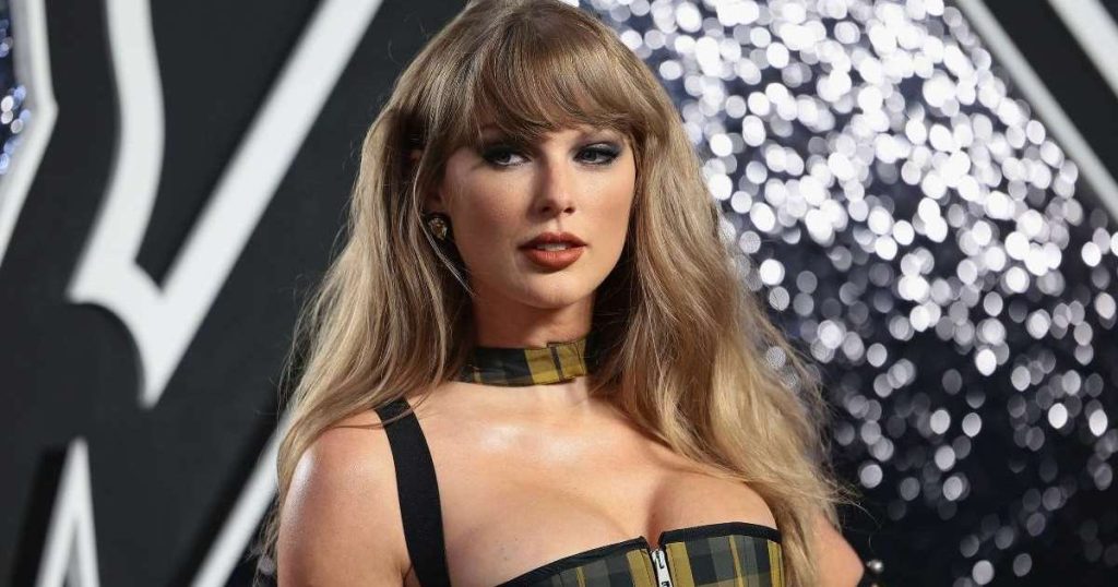 Fotoja e festës virale të Taylor Swift dhe Paul Mescal ka fansa duke folur