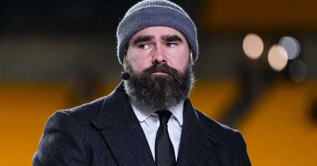 Jason Kelce fajëson lëndimet e NFL për betejat e golfit