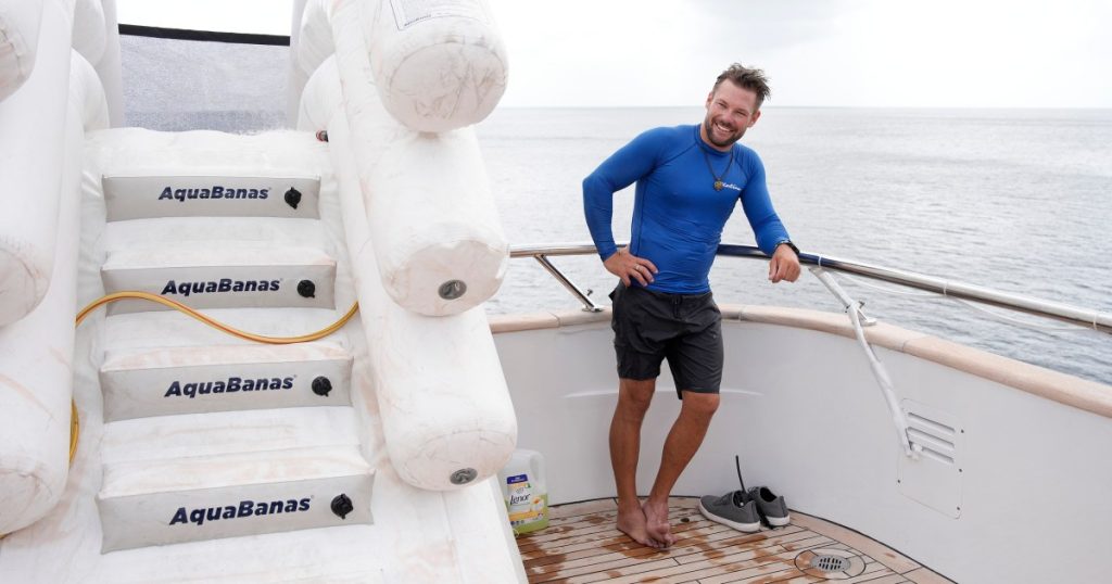 Përmbledhje poshtë Deck Down Under Sezoni 4, Episodi 11