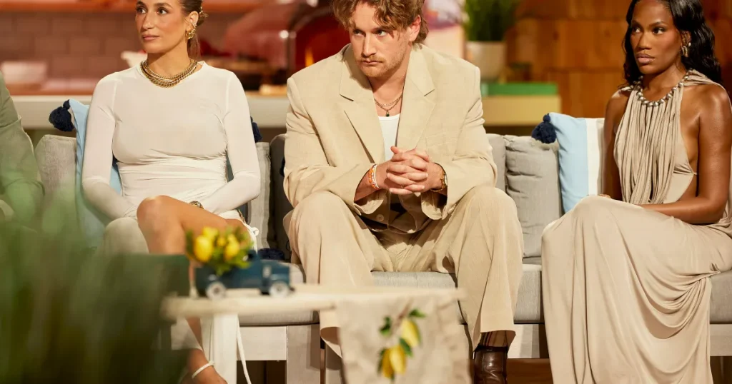 Amanda Batula fshin Instagramin mes reagimeve