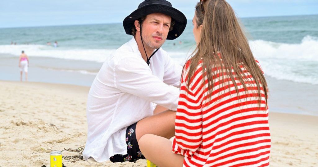 Ben Waddell përballet me Amanda Batula