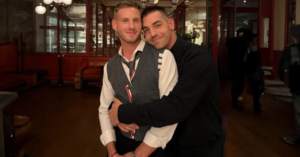 Thashethemet për ndarje nga Fraser Olender dhe Matt Rogers