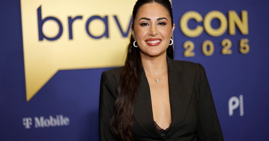 Thashethemet për takime të Michelle Saniei Sparks Dr