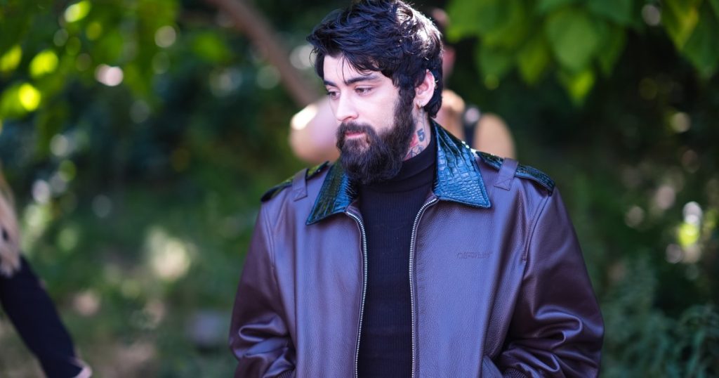 Zayn Malik 'zemërthyer' ndërsa shtrimi në spital vazhdon