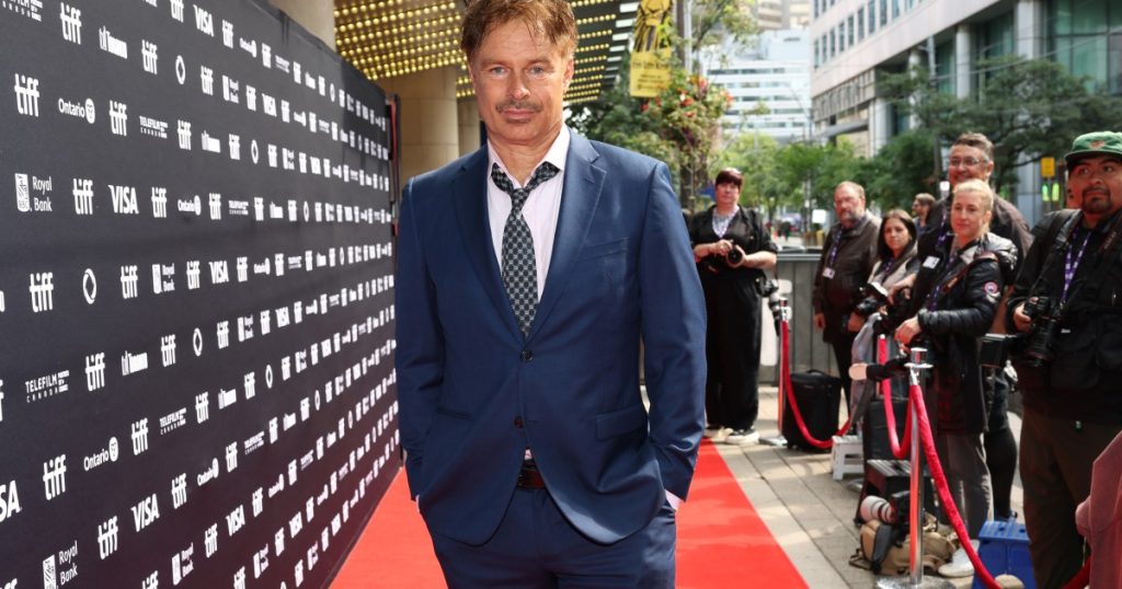 Zbulohet videoja e fundit e Patrick Muldoon për Familjen