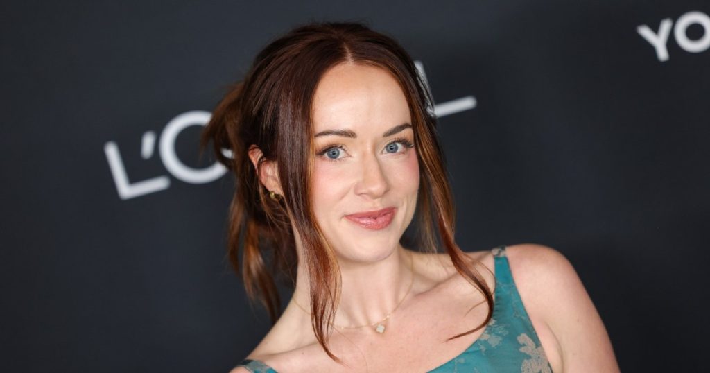 Whitney Leavitt hedh bombën SLOMW