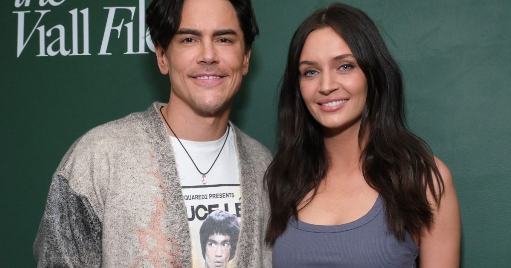 Thashethemet për ndarjen e Tom Sandoval dhe të dashurës Victoria Lee Robinson
