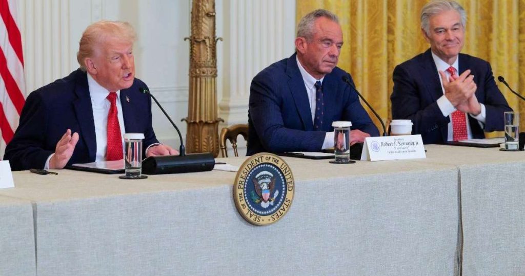 Aleatët e RFK Jr. shqetësohen se ai po 'margjinalizohet' nga Donald Trump - Raport