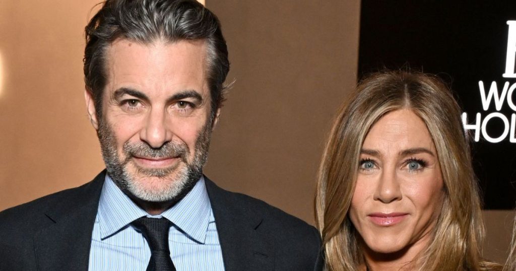 Jennifer Aniston vendos në pritje për një kohë të pacaktuar dasmën e Jim Curtis - Burimi