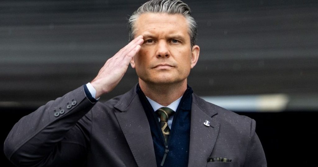 Pete Hegseth ofron një fjalim jokonvencional për të diplomuarit e West Point: "Ju jeni në formë jo të shëndoshë"