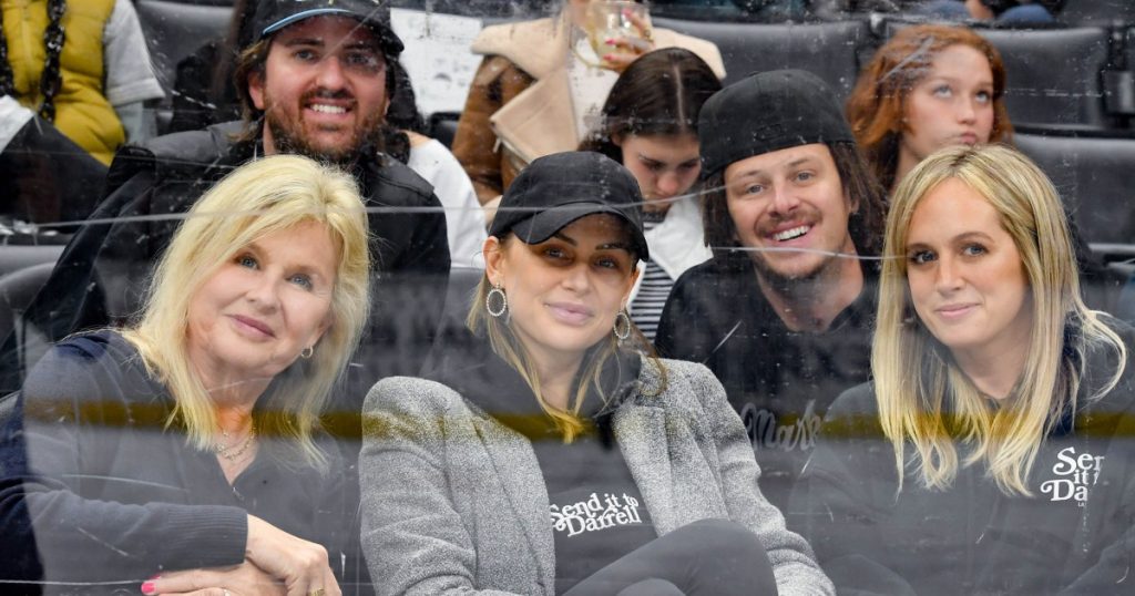 Lala Kent më në fund adreson thashethemet e Jessica Walter Feud kokë më kokë