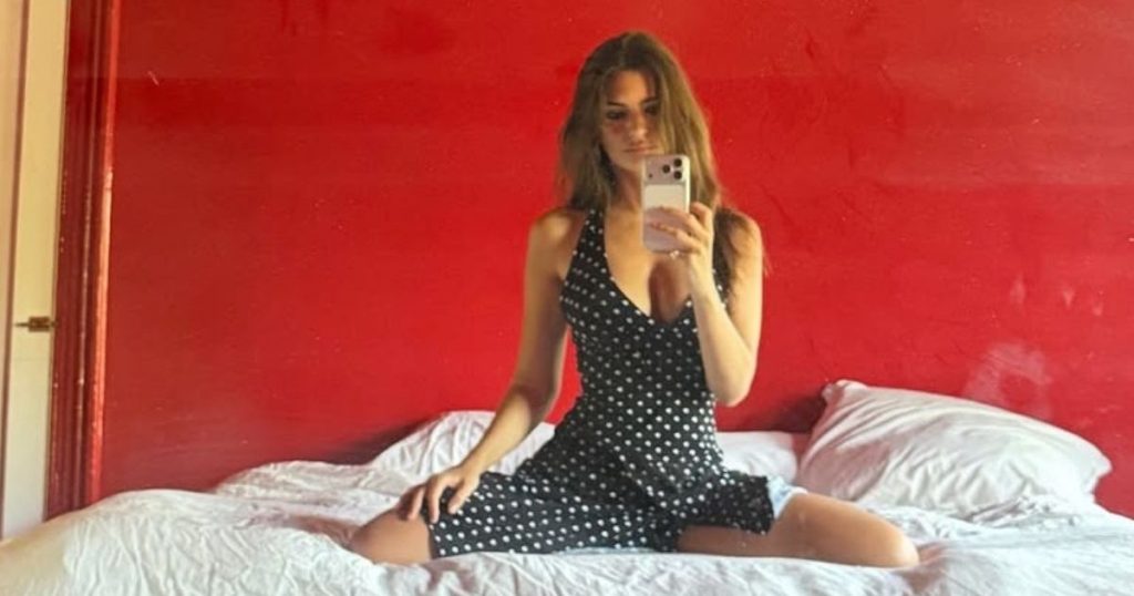 Trupi 'Wild' i Emily Ratajkowski i lë shumë pak imagjinatës
