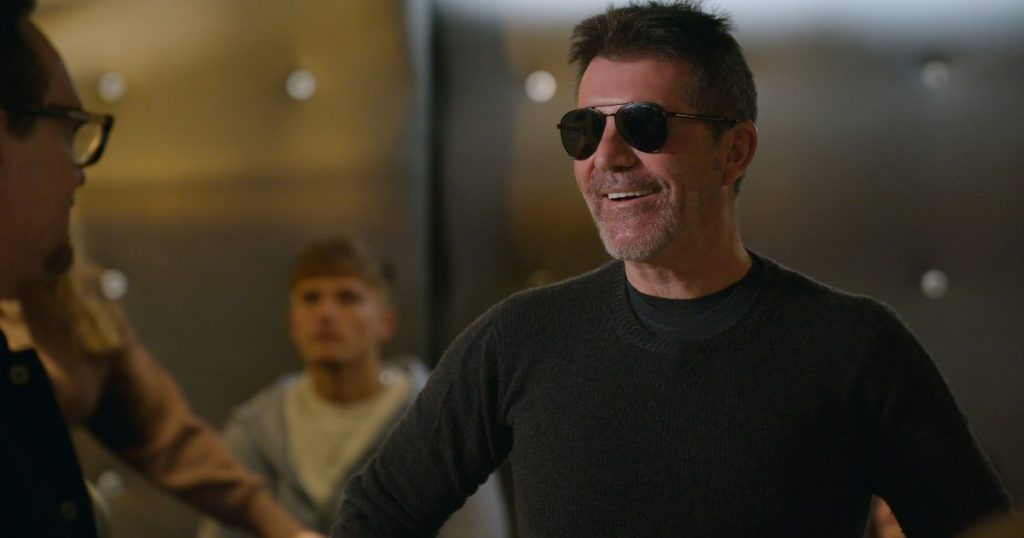 Anëtari i Simon Cowell Boyband tërhiqet pas akuzave