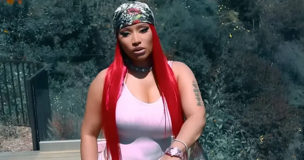 Nicki Minaj përdor ngjashmërinë me AI të Sydney Sweeney për t'i uruar Donald Trump 'Gëzuar ditëlindjen'