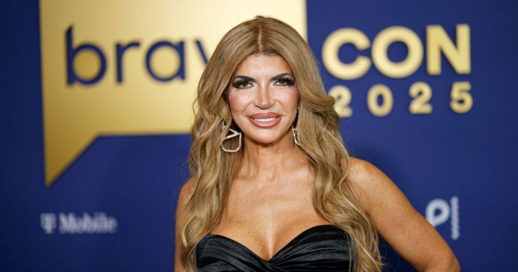 Teresa Giudice e RHONJ 'rezistente' ndaj bisedës për arrestimin e Giudice në Milania