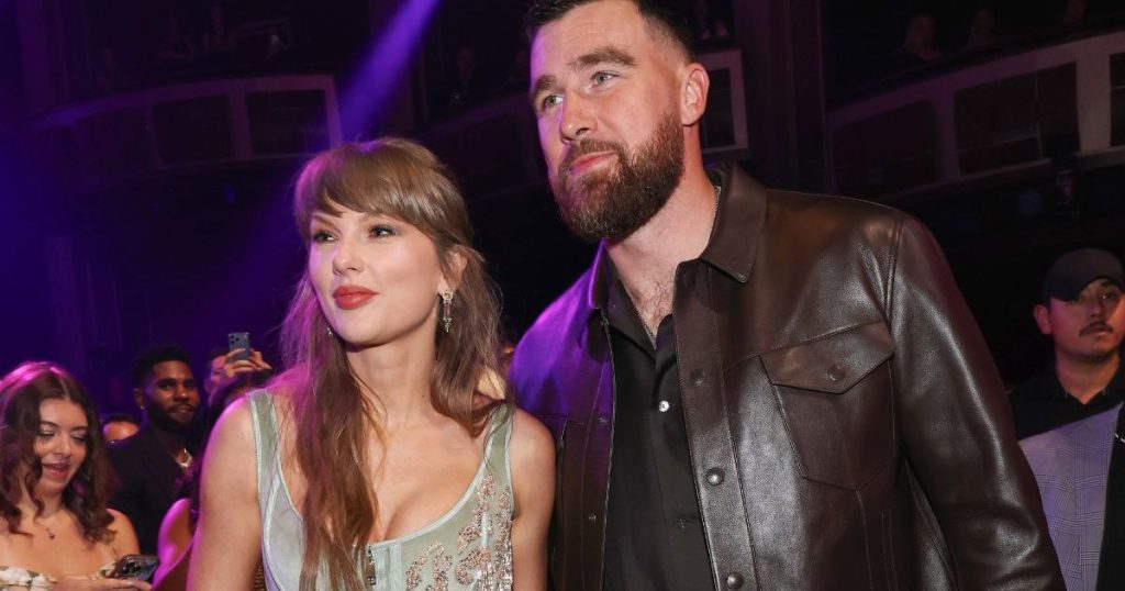 Brenda betimeve të përlotura 40-minutëshe të dasmës së Travis Kelce dhe Taylor Swift - Raport