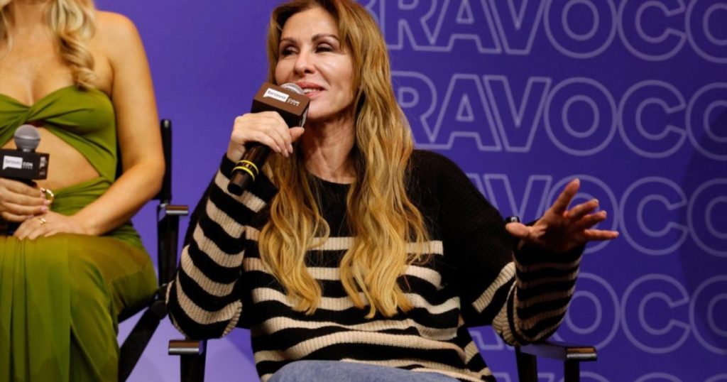 Traileri i sezonit 16 të RHONY: Carole Radziwill pyetur për Epstein