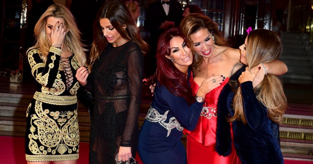 Ylli i Real Housewives Left duke luftuar për jetën pas një operacioni të dështuar