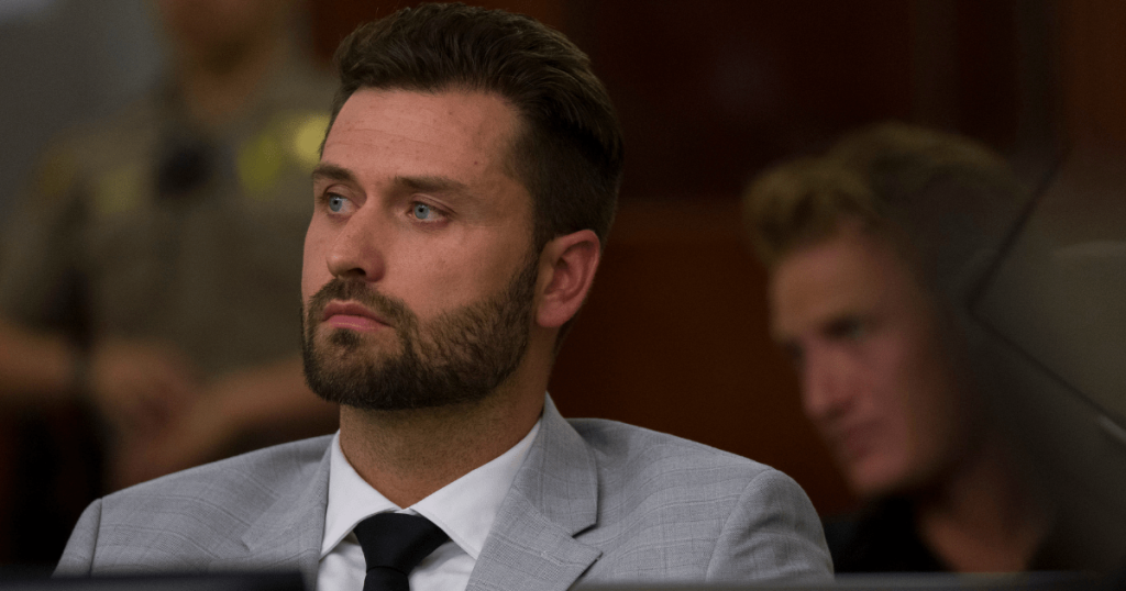 Dakota Mortensen thotë se rrjetet sociale e shpërqendruan atë nga atësia