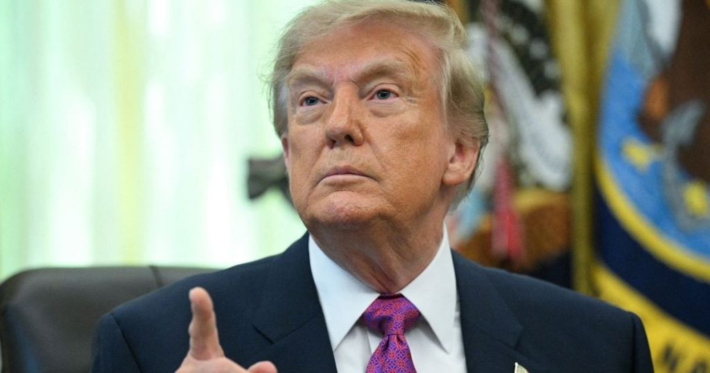 Administrata e Donald Trump mbështet OpenAI kundër gjigantëve të medias