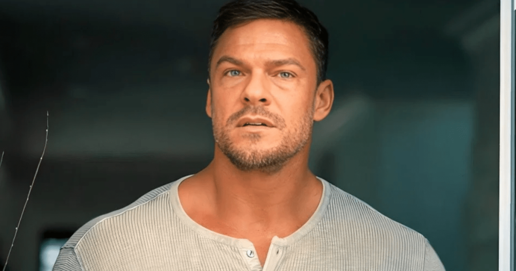 Historia e divorcit e Alan Ritchson është më e ndërlikuar sesa dukej