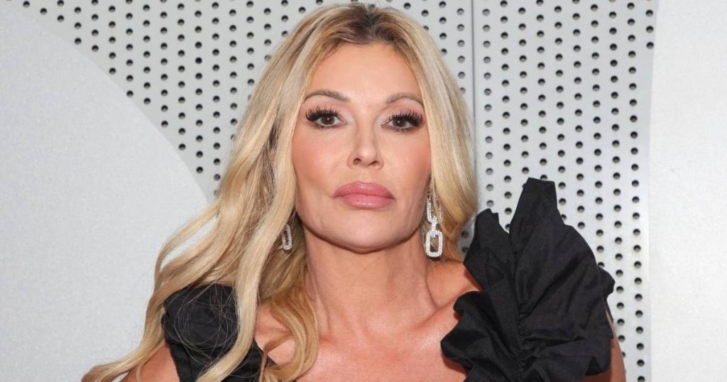 RHOBH Alum Brandi Glanville ndan një rutinë të re dërrmuese mes betejave shëndetësore